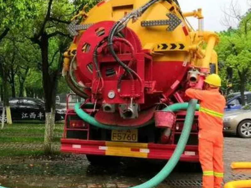 广州黄埔文冲水管维修安装~水龙头安装更换马桶疏通